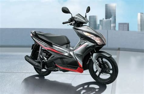 Review Honda Air Blade Skutik Sporty Performa Tangguh Dan Irit Bbm