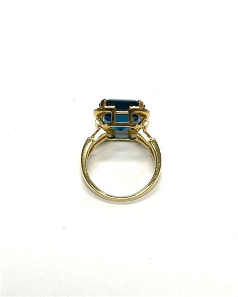 Goshwara Emerald Cut London Blue Topaz And Diamond Ring For Sale At 1stdibs