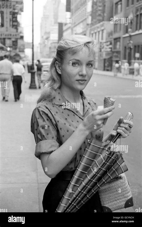 Actress Susan Oliver Olivers Career Had Not Yet Taken Off One Of Her