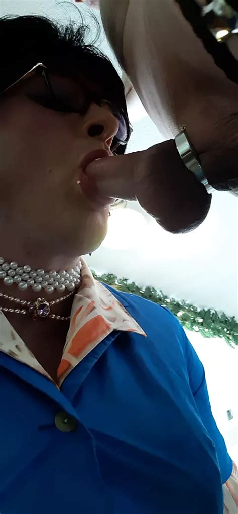 Milf Ilona Liebt Es Ihren Mann Zu Blasen 2 XHamster