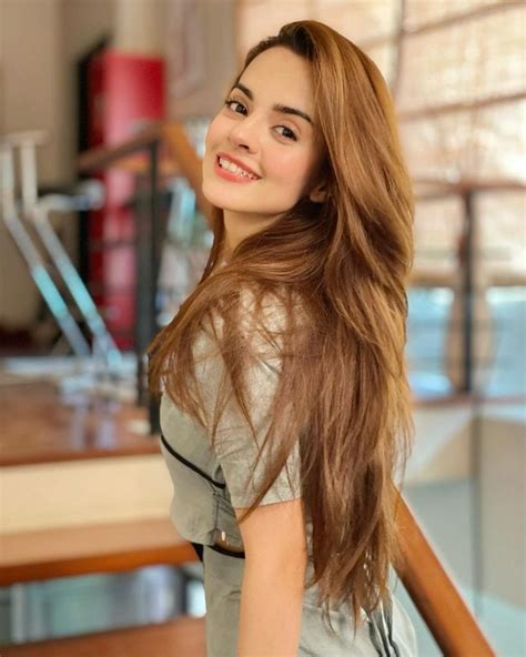 Wafa Be Mol Fame Star Komal Meer Adorable Latest Pictures Reviewit Pk