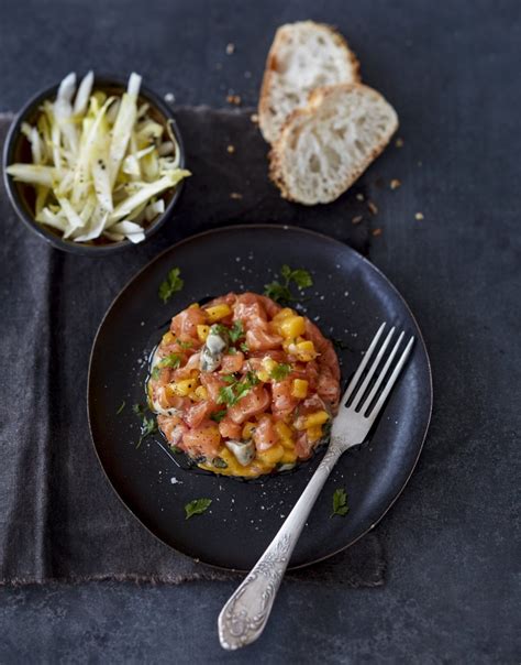 Recette Tartare De Saumon Cru Aux Hu Tres La Mangue Marie Claire