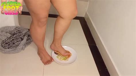 BBW LATINA ANGIE From COLOMBIA I Step On Eat My Cheeseburger HD