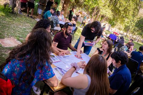 Tres mil jóvenes de la región Metropolitana podrán prepararse para ser