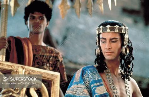 keanu reeves   buddha  directed  bernardo bertolucci