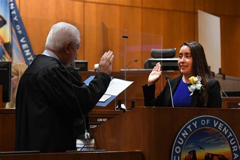 After Seat Opens Oxnard City Council Weighs Options For Colleague S