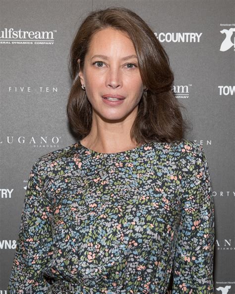 Christy Turlington Opens Up About Her Son S Basketball Opponents Sharing Her Nude Photo