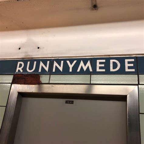 Runnymede Subway Station Metro Station