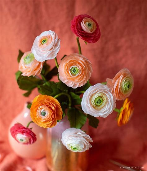 Crepe Paper Peachy Watermelon Ranunculus Member Make Workshop Paper