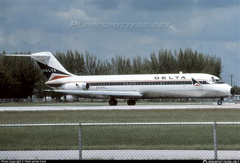 N L Delta Air Lines Mcdonnell Douglas Dc Photo By Peter James