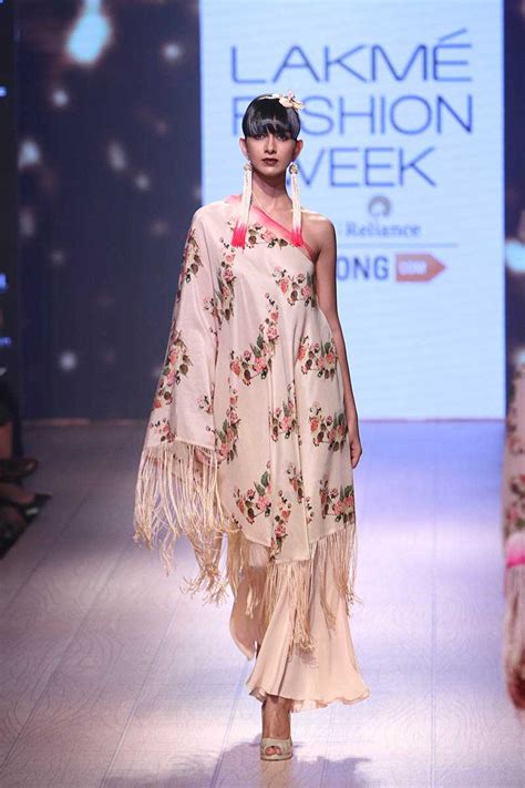 Nikasha At Lakmé Fashion Week Winterfestive 2015 Vogue India