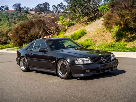 1990 Mercedes-Benz 500 SL | Open Roads, North America | RM Sotheby's