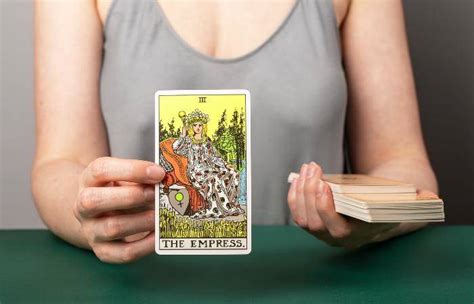 La Emperatriz En El Tarot Su Significado Y Consejos Imperdibles