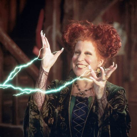 Hocus Pocus 2 Stars Bette Midler Sarah Jessica Parker Kathy Najimy Talk About Reuniting For