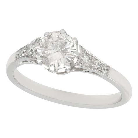 1.01 Carat Diamond and Platinum Solitaire Engagement Ring For Sale at ...