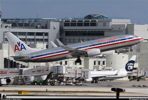 N960AN American Airlines Boeing 737 823 WL Photo By Wade DeNero ID