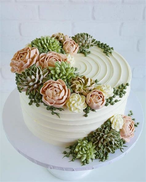 Artist Takes Inspiration From Nature To Make Her Cakes Succulent Cake