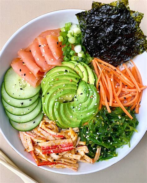Sushi Bowl: Easy, Colorful, and Requires No Stove - FeedMi Recipes