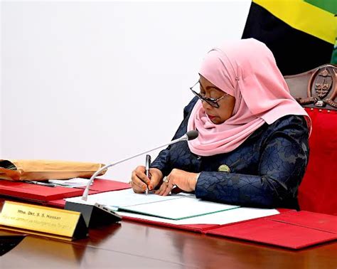 Rais Samia Afanya Mabadiliko Baraza La Mawaziri Atengua Na Kuteua