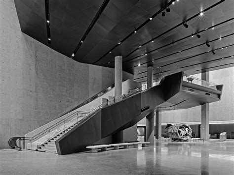 wire walking twin towers 4