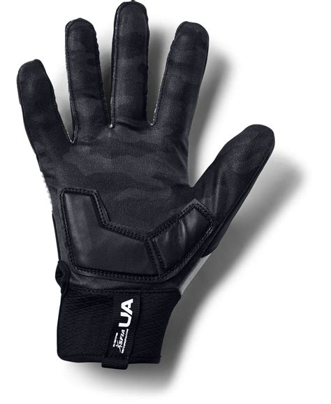 Under Armour UA F8 Football Gloves Black