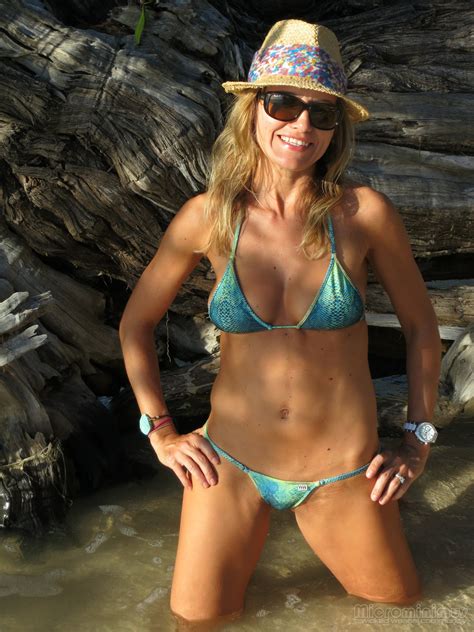 Bikini Model Beach Chic AI Enhanced Slippery Snake Skin 0235 Topaz