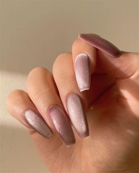 Mauve Pink Magnetic Gel Cat Eye Nails