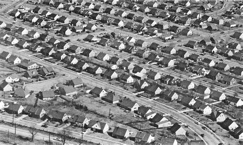 Levittown Early 1950s The Development From The Air Flickr