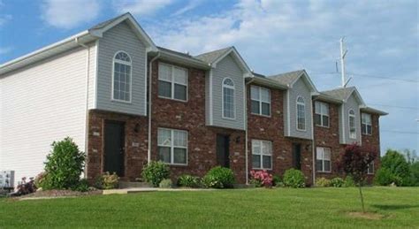 Stonebridge Townhomes Apartments Stonebridge Golf Dr Maryville Il