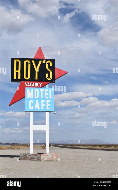 Roy S Motel Cafe On Route 66 In Amboy California Stock Photo Alamy