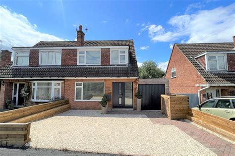 Field Close Melton Mowbray 3 Bed Semi Detached House 274 950