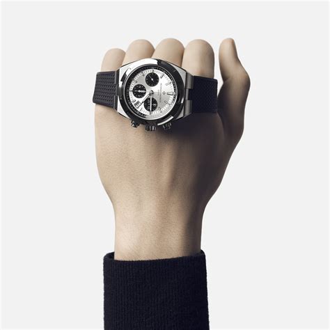 Vacheron Constantin Debuts The Panda Dial Overseas Chronograph Watch – Blog.berichh.com