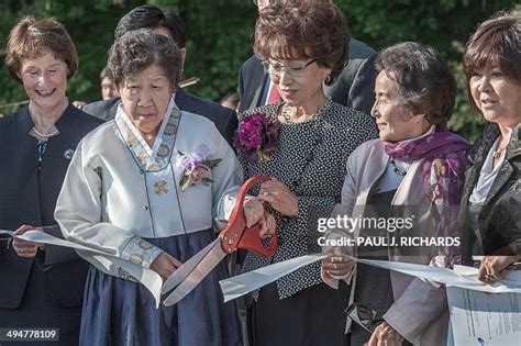 Comfort Women Survivor Il Chul Kang Photos And Premium High Res