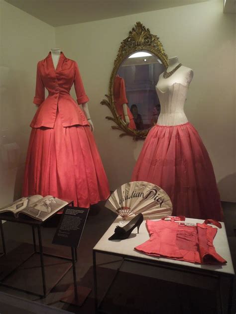 Christian Dior New Look 1947 Vintage Dresses Vintage Retro