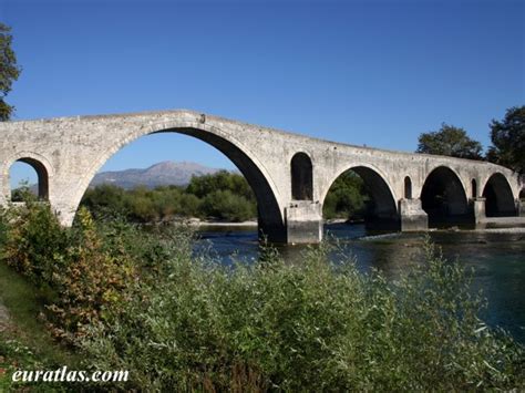 Photos of the Greek Mainland: Arta Bridge