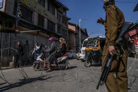 Kashmir Under Siege And Lockdown Faces A Mental Health Crisis The