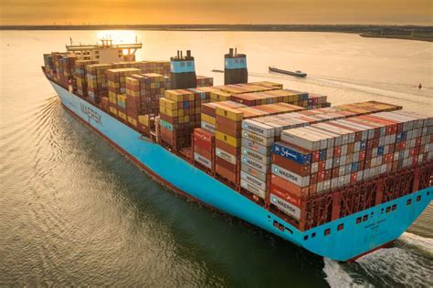 Le transporteur Maersk présente son premier porte conteneur non