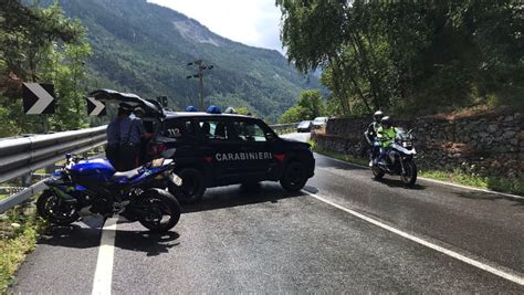 Schianto Contro Il Guard Rail A Exilles Morto Un Motociclista La Stampa