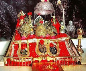 Vaishno Devi Ji Ki Aarti | आरती श्री वैष्णो देवी