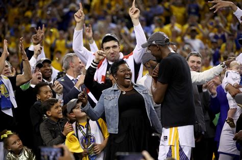 Wanda And Kevin Durant Star In Nba Mother’s Day Budweiser Ad Golden State Of Mind