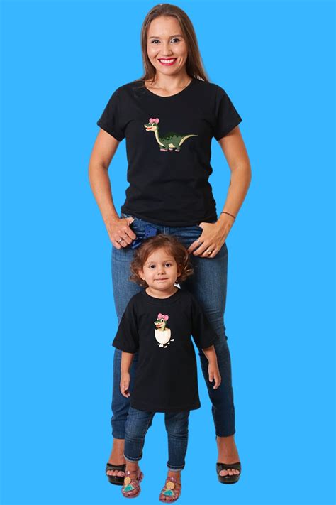 MÃE E FILHA Kit 02 Peças T Shirts Dino