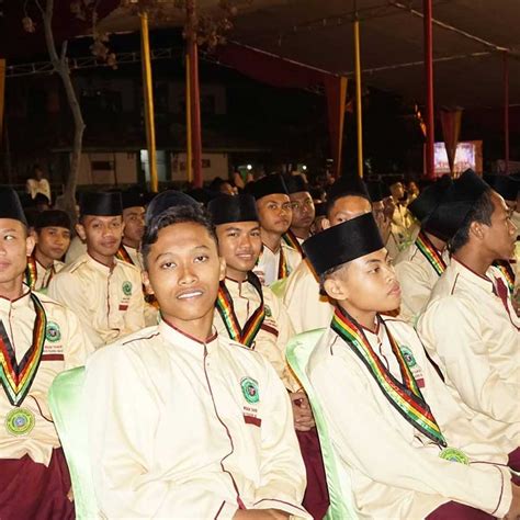 Wisuda Purna Santri Pondok Pesantren Sunan Drajat