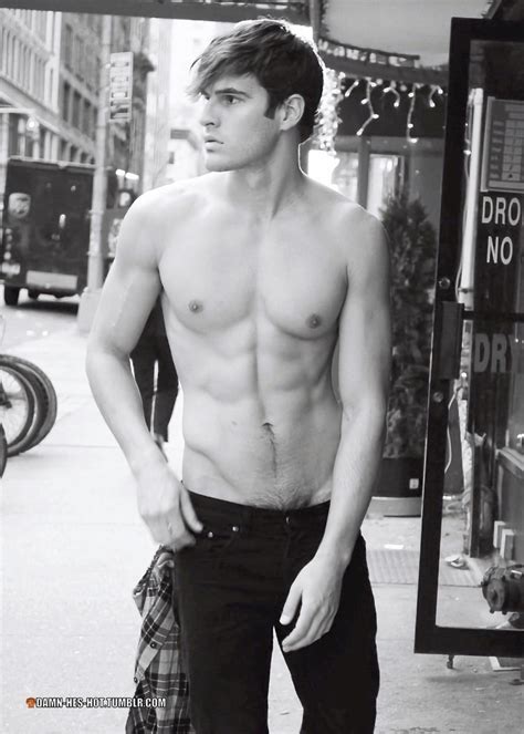 Damn He S Hot On Twitter DAMN HE S HOT Follow For Daily Pics Of Hot