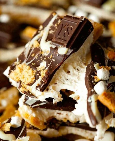 Pin By Sharon Nuno On Sweets Toffee Recipe Desserts Saltine Toffee