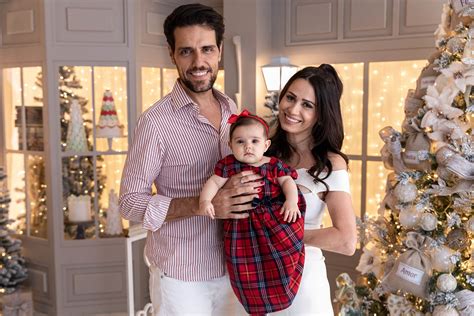 Thiago Arancam Faz Ensaio De Natal Os Filhos E A Esposa