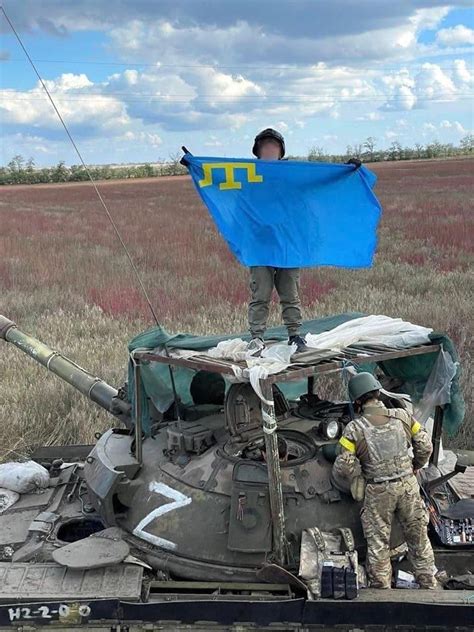 Rob Lee On Twitter A Captured Russian T 62M Tank With A Roof Screen