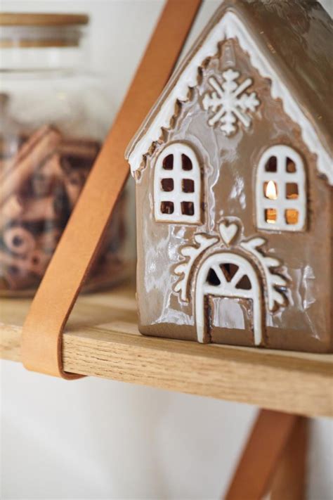 Ljushus Gingerbread Pepparkakshus Nyhavn Stillenatt I Brun Keramik Fr N