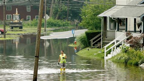 Al Menos Cinco Muertos Y Dos Desaparecidos Por Inundaciones En