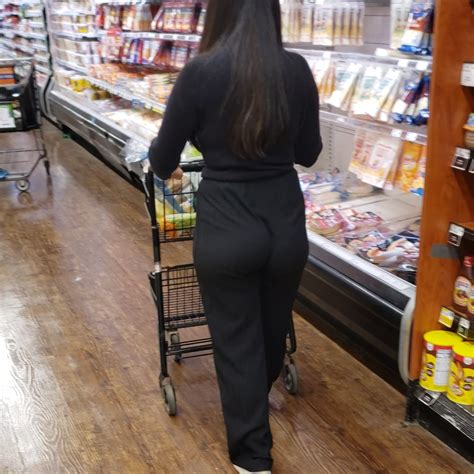 Thick Latina Bubble Butt Eating Her Tight Pants Tight Jeans Forum