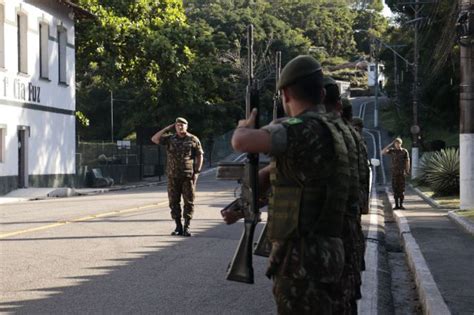 38bi Visita Do Comandante Da 1ª DivisÃo De ExÉrcito